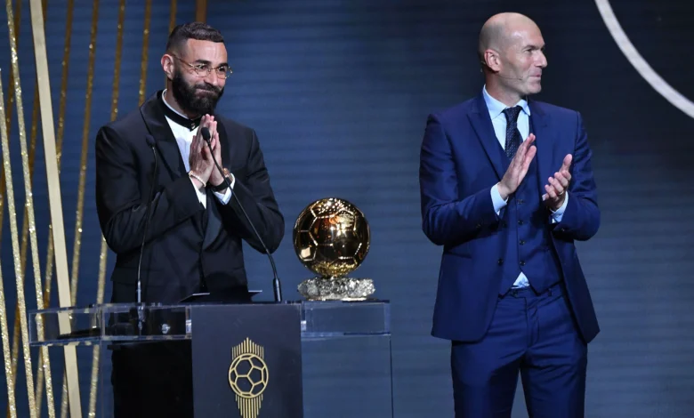 بنزيما يعبر عن مشاعره تجاه تدريب زيدان لمنتخب فرنسا بكلمات مؤثرة