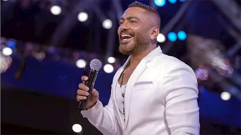 تامر حسني يكشف كواليس بروفات حفله في العلمين - فيديو مميز
