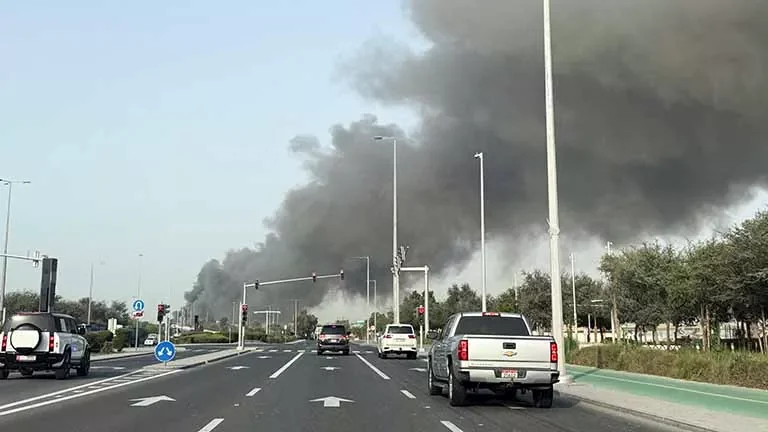 تصعيد إيراني في الخليج: البحرين تُفعيل صفارات الإنذار والكويت تتعرض لهجوم صاروخي 1 تصعيد إيراني في الخليج: البحرين تُفعيل صفارات الإنذار والكويت تتعرض لهجوم صاروخي