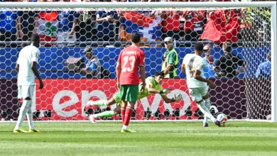 جدل تحكيمي في فرنسا والمغرب: هل كان هدف مبابي مسبوقًا بلمسة يد؟