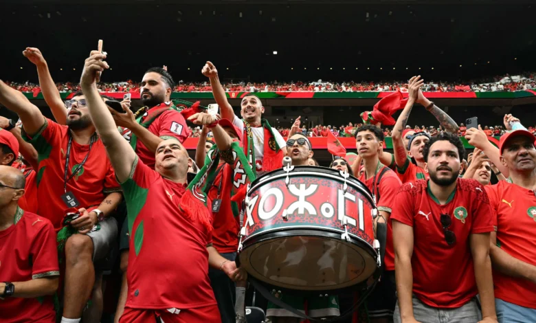 جماهير المغرب تثير الأجواء في مواجهة منتخب فرنسا بخلطة مكسيكية مميزة