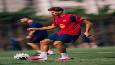 "حمزة عبد الكريم يواصل تدريباته مع برشلونة تحت قيادة فليك للموسم الجديد"
