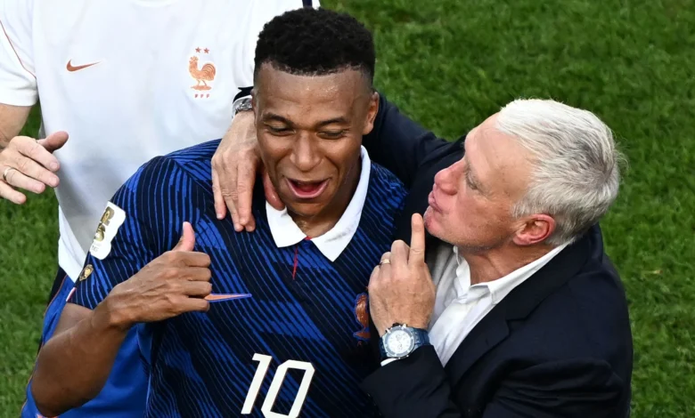 ديشامب يؤكد: مبابي قائد مثالي لا يتأثر بالإساءات العنصرية 1 ديشامب يؤكد: مبابي قائد مثالي لا يتأثر بالإساءات العنصرية