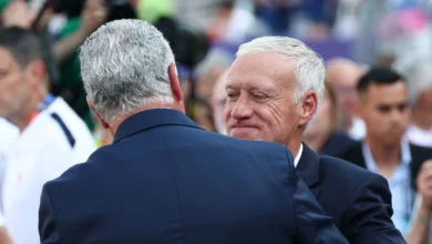 ديشامب يتعرض لإهانة والدة مدرب باراجواي في رد فعل على الاتهام المشين
