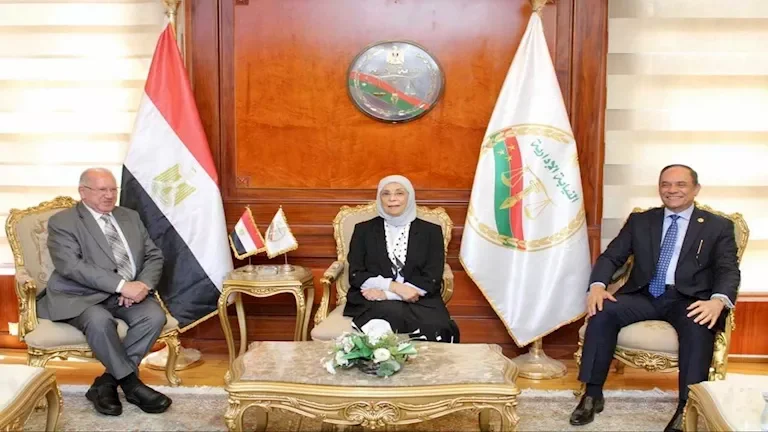 رئيسة النيابة الإدارية تستقبل وفدي "النادي البحري" و"نادي المستشارين" في الإسكندرية