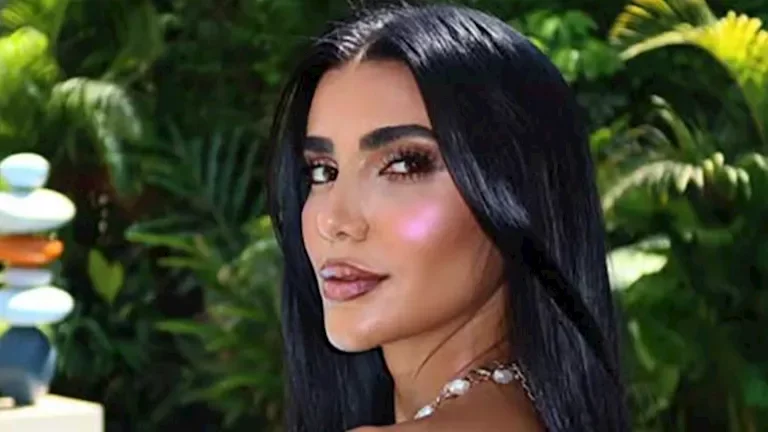ريم سامي تتألق بإطلالة أنيقة.. اكتشفي تفاصيل تنسيقها!