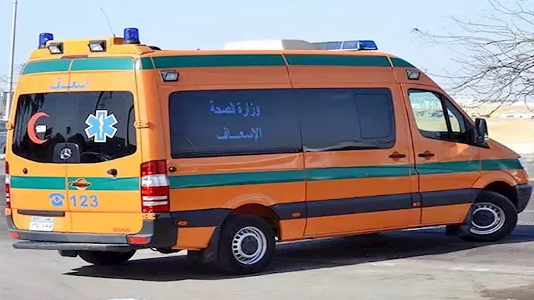 سائق ميكروباص يعتدي على راكب بطعنة في القاهرة بعد اعتراضه على تغيير خط السير