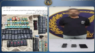 سقوط عاطل في شبرا بتهمة إدارة صفحة لبيع الصواعق الكهربائية والأسلحة المحظورة "أون لاين"