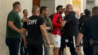 شاهد: مشادة حادة بين إبراهيم حسن وأفراد أمن فندق "الفراعنة" 2 شاهد: مشادة حادة بين إبراهيم حسن وأفراد أمن فندق "الفراعنة"