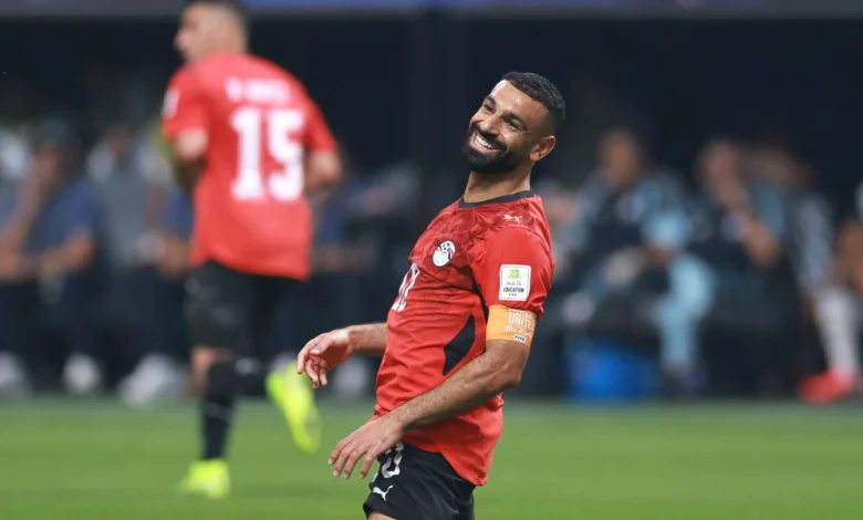 صفقة القرن في خطر.. مطالب محمد صلاح تثير الجدل بين الهلال والقادسية