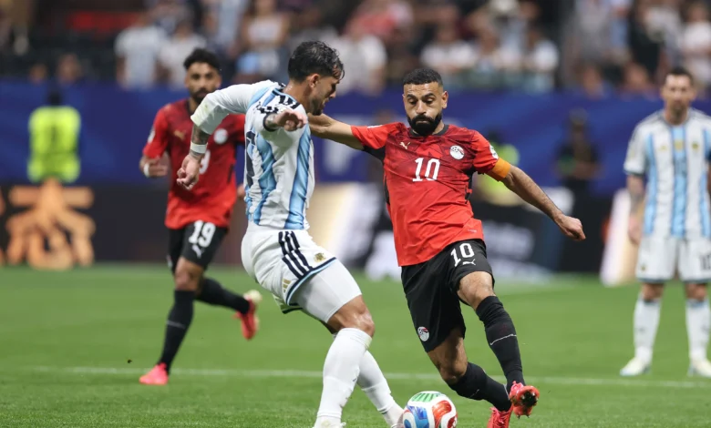 صلاح يوضح موعد اعتزاله ويعد مشجعي مصر بقرار قريب 1 صلاح يوضح موعد اعتزاله ويعد مشجعي مصر بقرار قريب