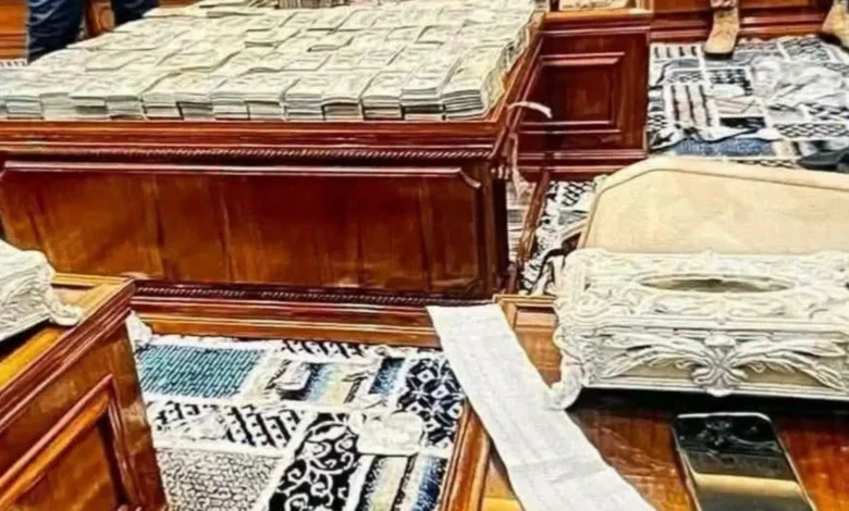 ضبط 3 ملايين دولار و700 مليون دينار في منزل حمد الجميلي