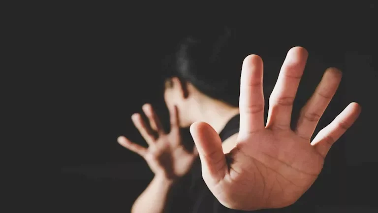 ضبط متهمي التحرش في الأميرية والقليوبية: تعرف على العقوبات القانونية المترتبة