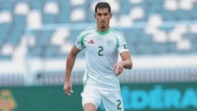 عيسى ماندي يعلن اعتزاله اللعب الدولي مع منتخب الجزائر