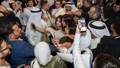 فتاة تطارد العوضي وبكاء معجبة ياسمين عبدالعزيز في عروض الأفلام 3 فتاة تطارد العوضي وبكاء معجبة ياسمين عبدالعزيز في عروض الأفلام