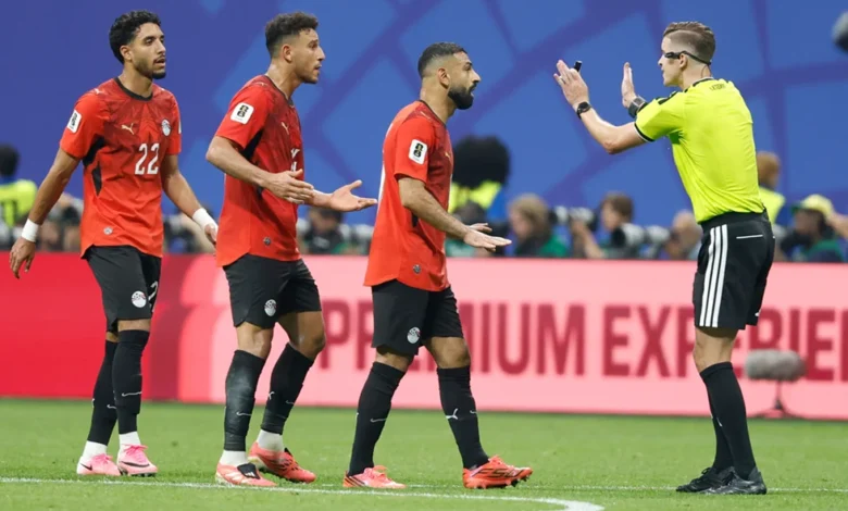 "فضيحة تحكيمية تهز مونديال 2026: هل تعرضت مصر للسرقة أمام الأرجنتين؟ (فيديو)"