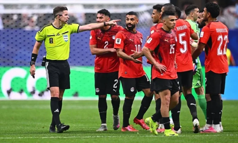 قرار الفيفا يثير الجدل قبيل قمة إنجلترا والنرويج
