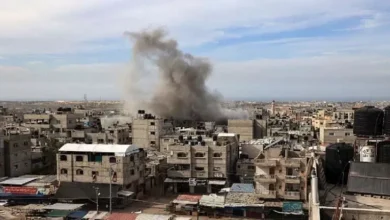قصف إسرائيلي يستهدف خيام النازحين في غزة: شهداء وجرحى