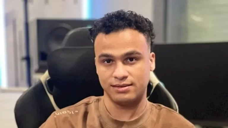 كيف رد مصطفى حدوتة على منتقدي أغانيه مع عمرو دياب بعد "الألوان"؟