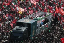 لجنة التشييع: أكثر من 10 ملايين شخص يشاركون في تشييع خامنئي 34 لجنة التشييع: أكثر من 10 ملايين شخص يشاركون في تشييع خامنئي