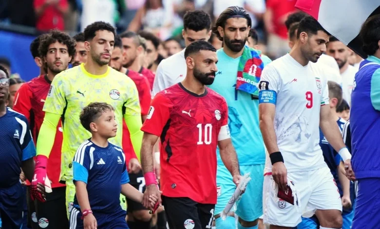 لخلافة رياض محرز.. هل أبدى محمد صلاح موافقته على عرض الأهلي السعودي؟