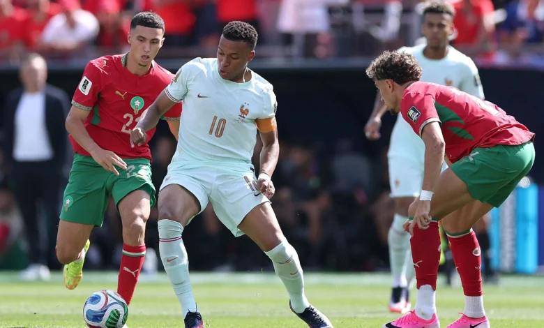 ليفربول ومانشستر يونايتد يتنافسان على ضم نجم المغرب