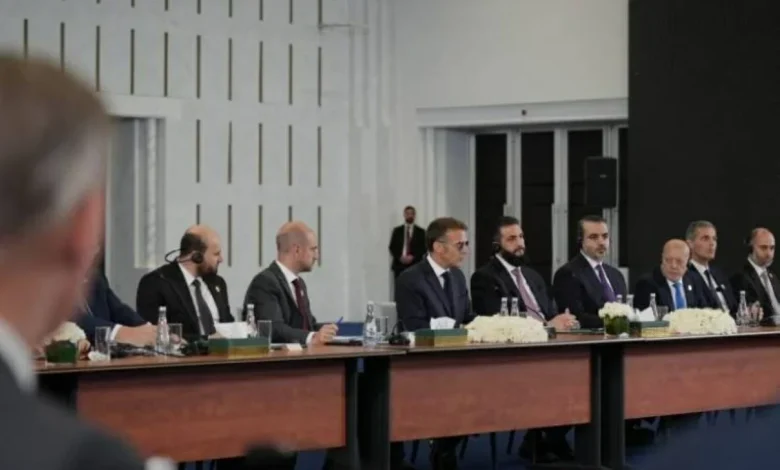 ماكرون: فرنسا تلتزم بدعم إعادة إعمار سوريا وتعزيز الشراكة الاقتصادية