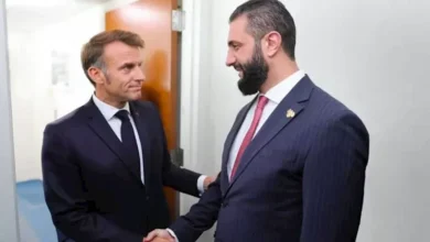 ماكرون يبدأ زيارته إلى دمشق بمأدبة عشاء رسمية مع الشرع (فيديو)