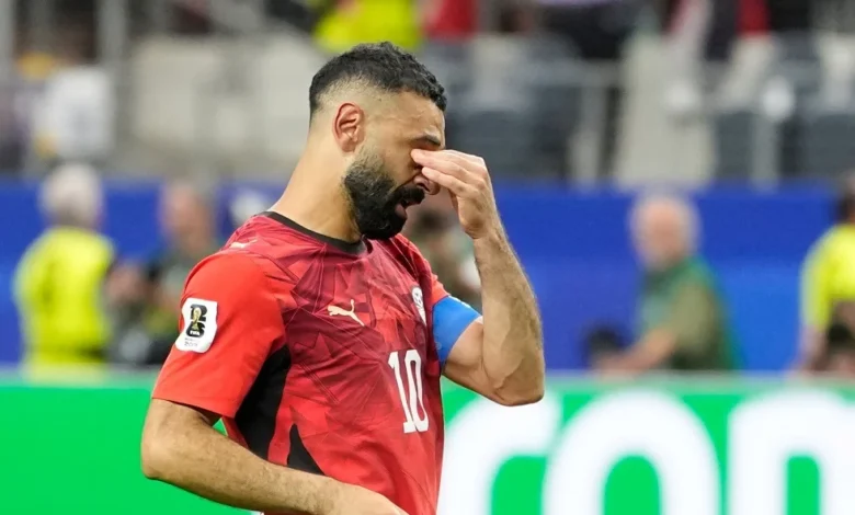 محمد صلاح يذرف الدموع بعد تأهل مصر التاريخي إلى كأس العالم 2026