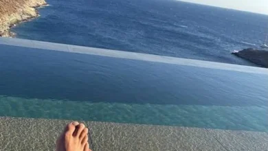 محمد صلاح يستعرض قوته البدنية قبل تحديد وجهته المقبلة (صور)