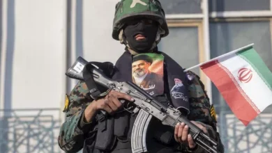 مخاوف أمنية وصراع نفوذ: غياب مجتبى خامنئي عن جنازة والده