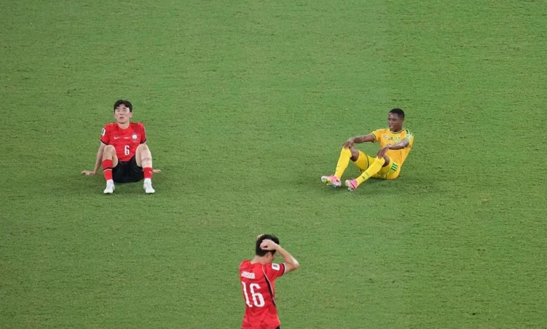 مدرب يظهر في المطار متنكراً ويعود هارباً إلى أمريكا بعد تلقيه تهديدات بالقتل إثر خروج منتخبه من المونديال