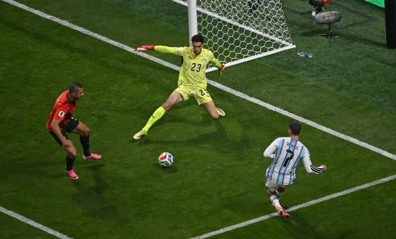 مصطفى شوبير ينافس عمالقة العالم.. "الفيفا" يعلن ترتيب أفضل 5 حراس مرمى في المونديال