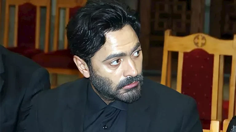 موعد ومكان تشييع جنازة والد تامر حسني في العراق