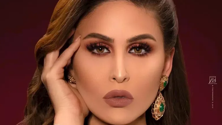 مي سليم تتألق باللون الأصفر في إطلالة عصرية وجذابة