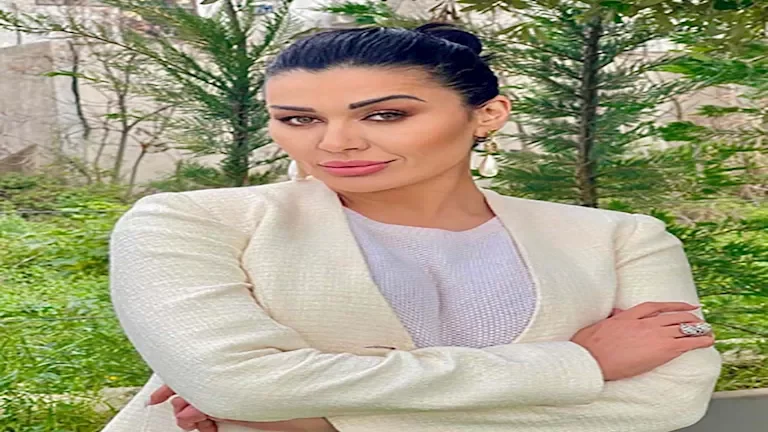 نادين الراسي تتألق بإطلالة جريئة وجذابة.. اكتشفوا تفاصيل اللوك 1 نادين الراسي تتألق بإطلالة جريئة وجذابة.. اكتشفوا تفاصيل اللوك