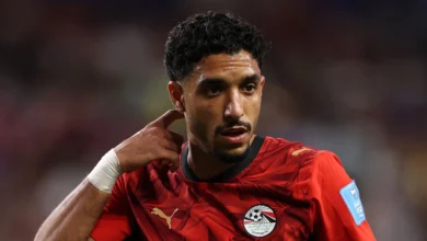 نجم الفراعنة يرد على "أنانية" مرموش مستشهداً بمعاناة إيران - فيديو