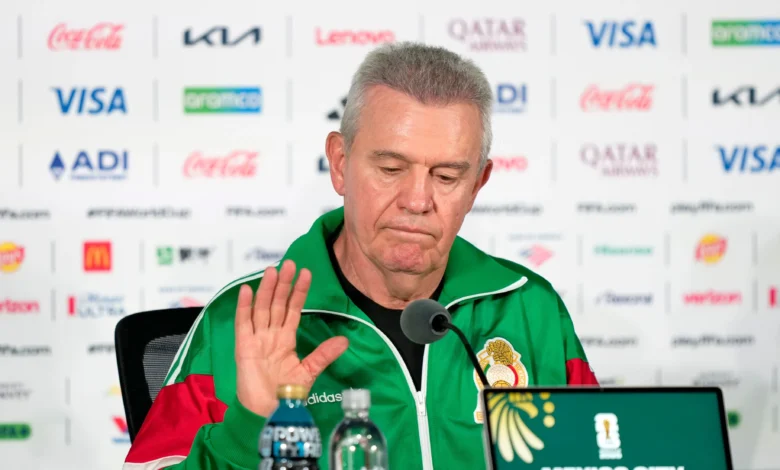 نجم برشلونة الأسبق يتولى قيادة منتخب المكسيك استعداداً لمونديال 2030 بعد رحيل أجيري