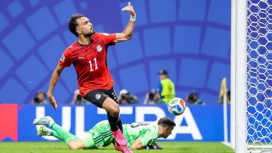 نجم منتخب مصر يكسر حاجز الصمت ويكشف عن معاناة صادمة قبل الشهرة