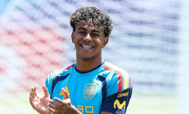 يامال: دهشت بنجم المغرب وأتطلع لهذا الأمر مع ميسي