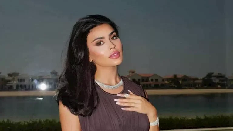 يمنى خوري تتألق بإطلالة مميزة.. اكتشفوا تفاصيل ظهورها!