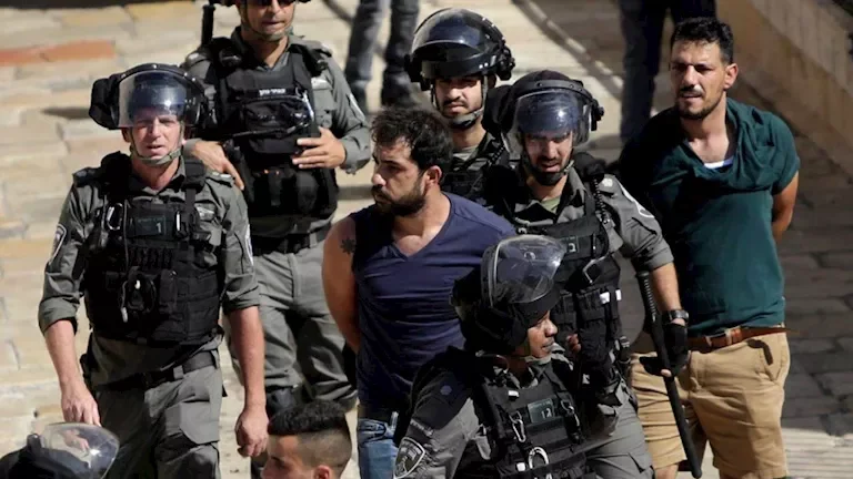 60 فلسطينيًا اعتقلهم الاحتلال.. تفاصيل العدوان الإسرائيلي على قلنديا