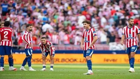 أتلتيكو مدريد يصدر بياناً قوياً رداً على تصريحات رئيس برشلونة وبيع ألفاريز