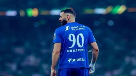 أحداث متسارعة ومفاجئة.. الهلال يُنهي عقد بنزيما