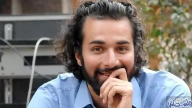 أحمد حاتم يروج بطريقة كوميدية للإعلان الدعائي لفيلم "ريد فلاج"