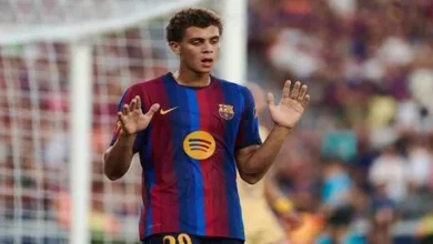 أول تصريح لمدرب برشلونة بشأن غياب المصري حمزة عبد الكريم عن المشاركة