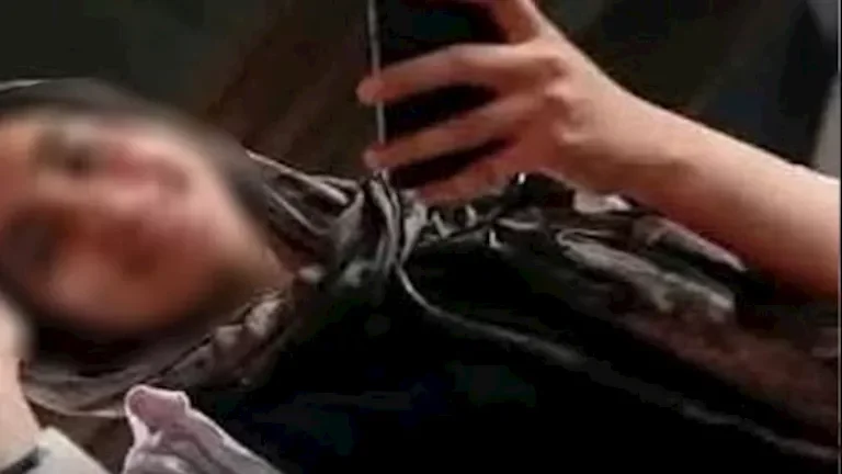 إخلاء سبيل الفتاة وسائق أوبر بكفالة 5 آلاف جنيه في قضية فيديو الخربشة
