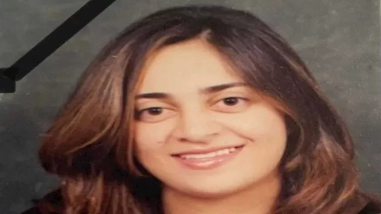 إسعاد يونس: وفاة ابنة نجلاء فتحي خبر صادم وحزين للجميع 1 إسعاد يونس: وفاة ابنة نجلاء فتحي خبر صادم وحزين للجميع