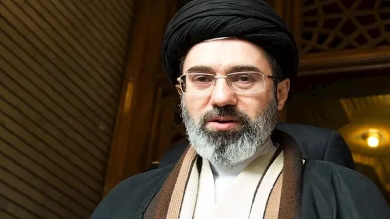 إعلام إيراني: قريباً نشر لقطات لخامنئي يتجول بين المواطنين في الشوارع