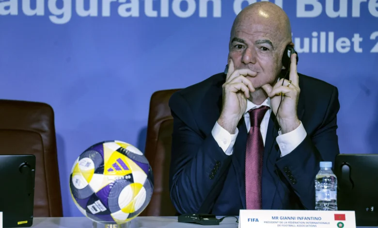 إنفانتينو يتخذ قراراً عاجلاً في المغرب تحت ضغوطات متزايدة